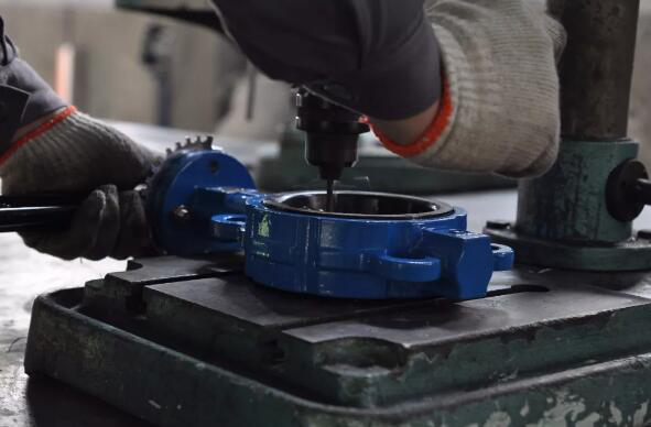 如何進行(hang)閥門清洗、研磨(mó)?