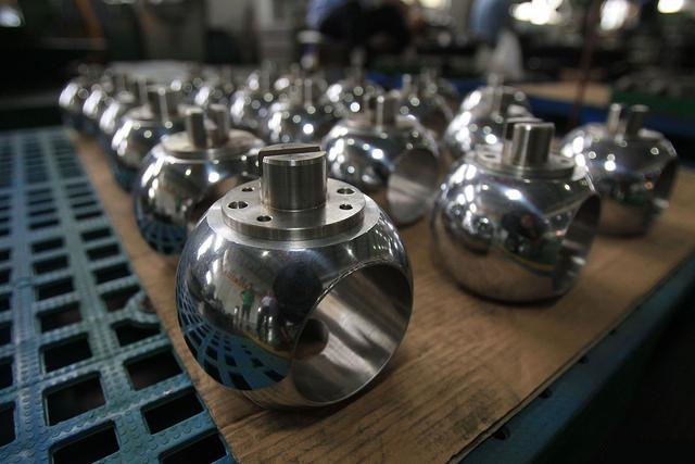 高壓偏(piān)心半球閥(fa)安裝注事(shì)事項